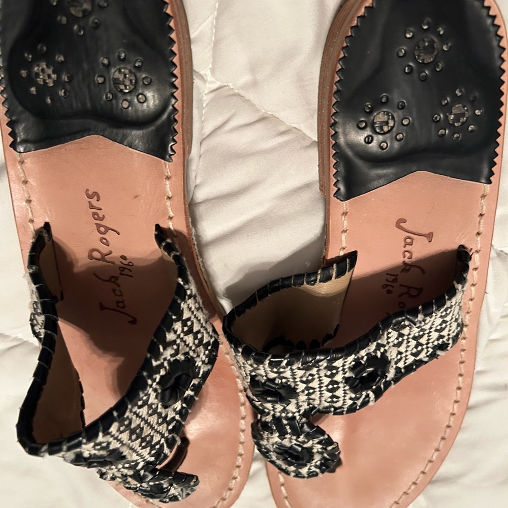 Jack Rogers sandles lightly used very well taken care of. Size 9 true to size.